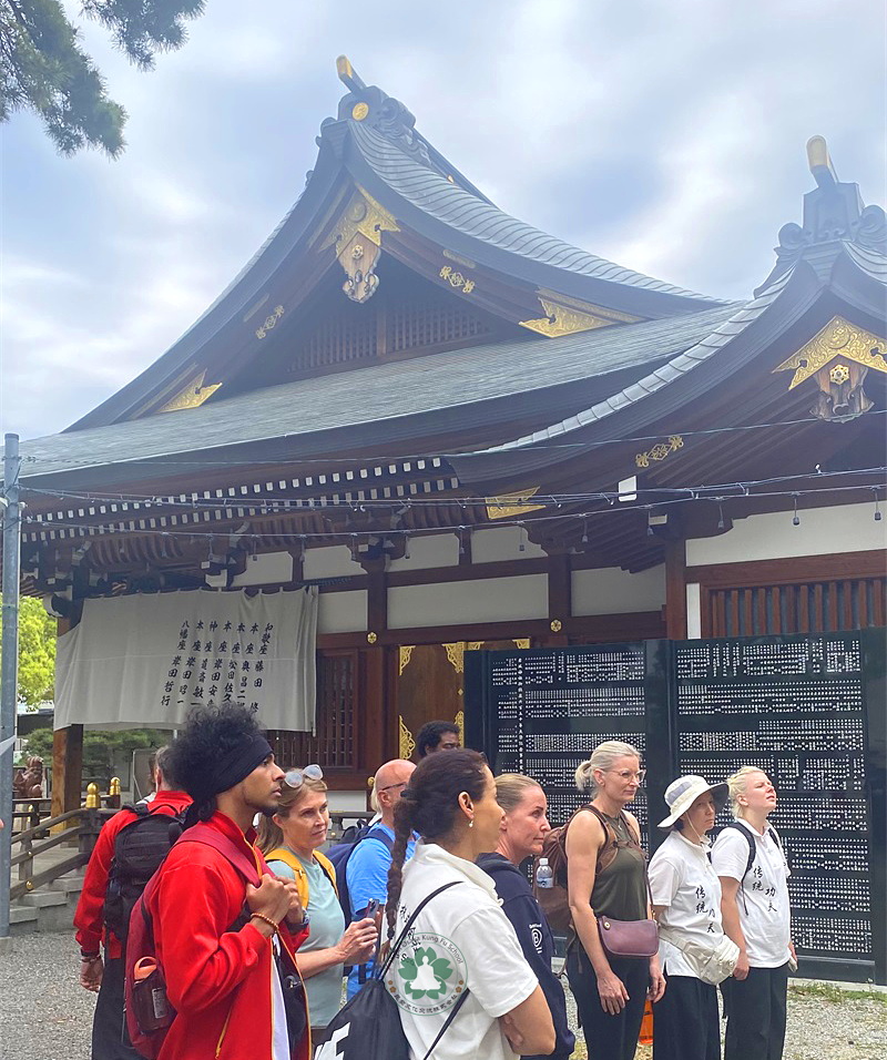 Japan Osaka Kung Fu School cultural exchange visit to Japanese historical temple and shrine sites